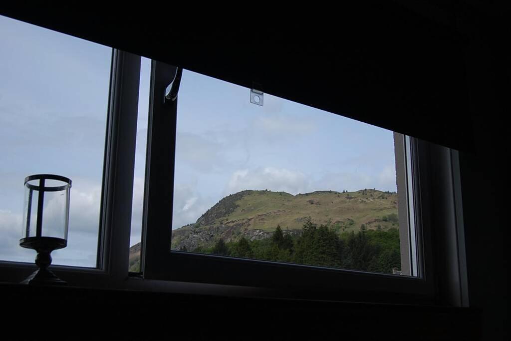Creag Mhor Self Catering Holiday Apartment 아버포일 외부 사진