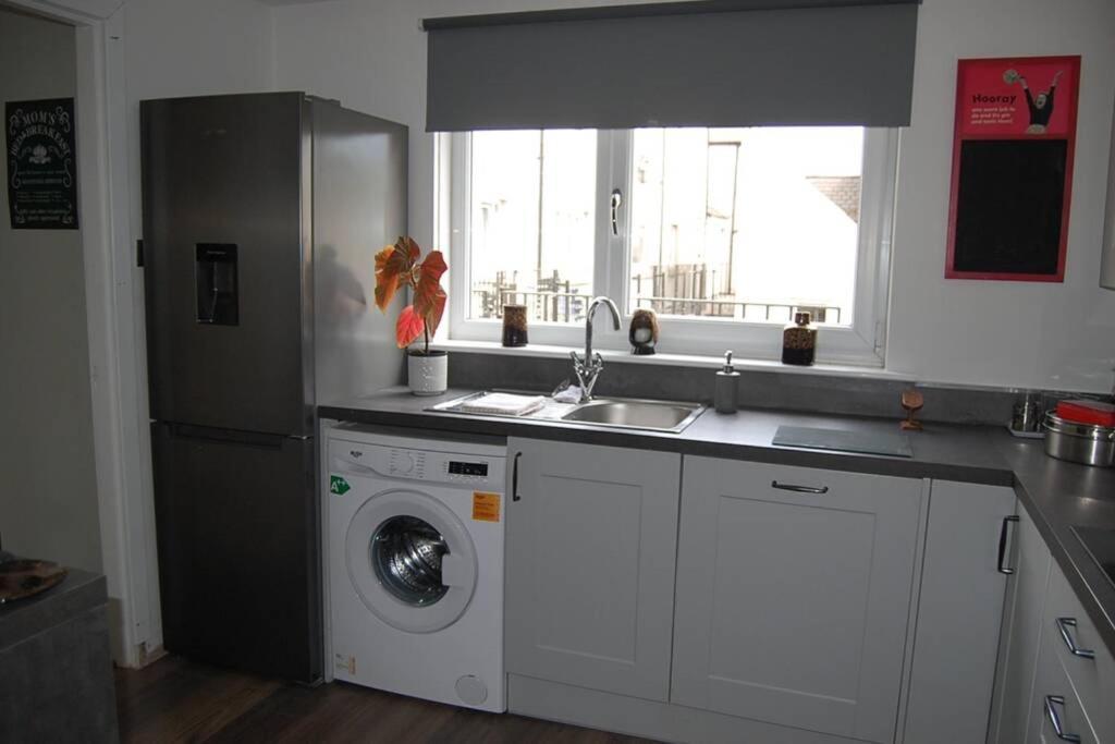 Creag Mhor Self Catering Holiday Apartment 아버포일 외부 사진